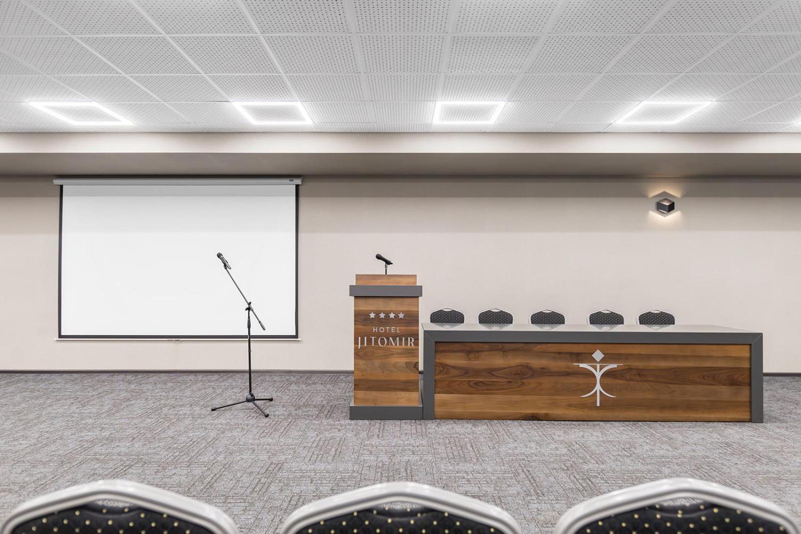 Jitomir Hotel Монтана Екстер'єр фото