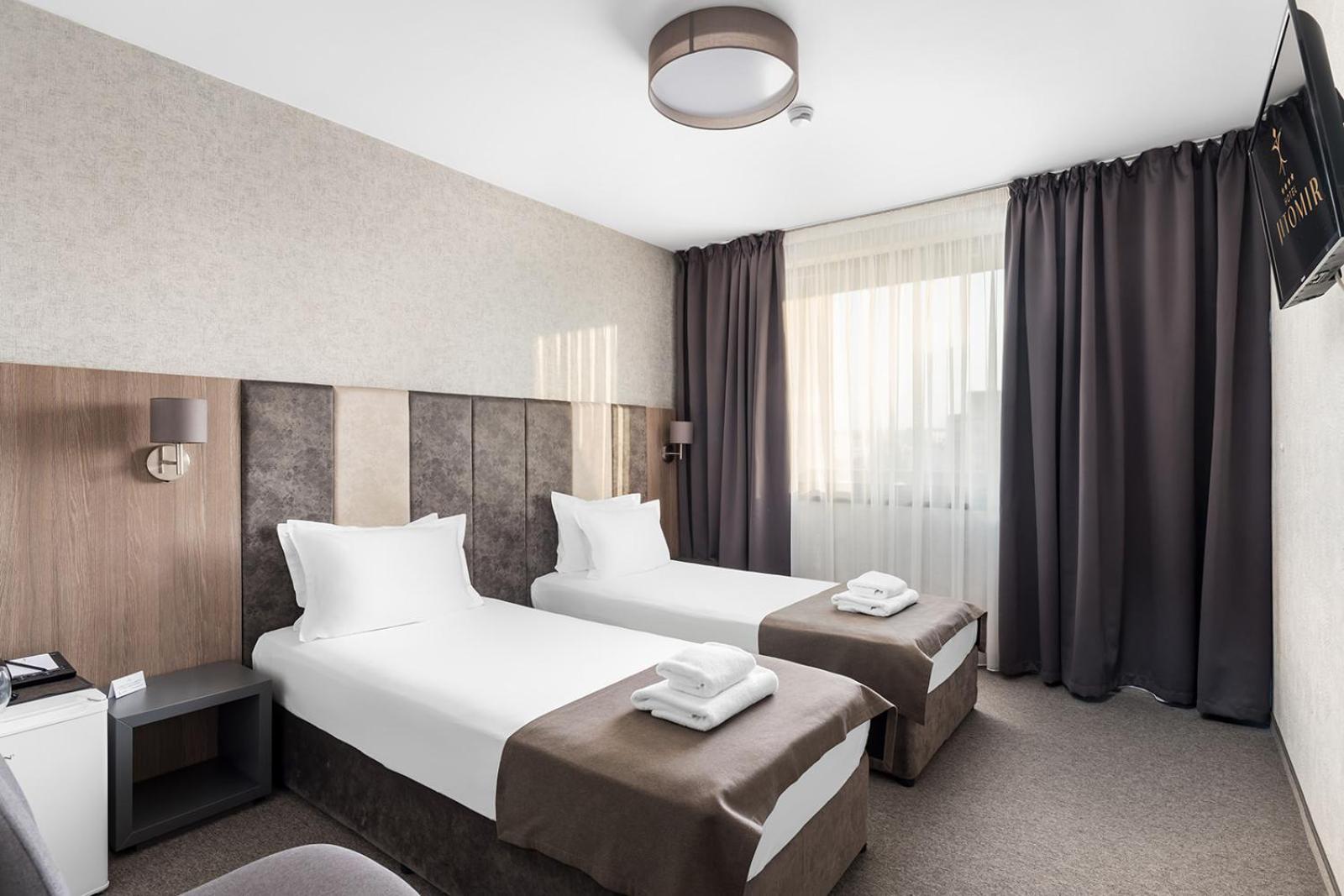 Jitomir Hotel Монтана Екстер'єр фото